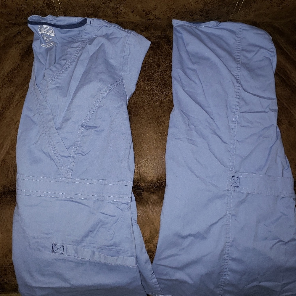 Cherokee core stretch scrub shirt